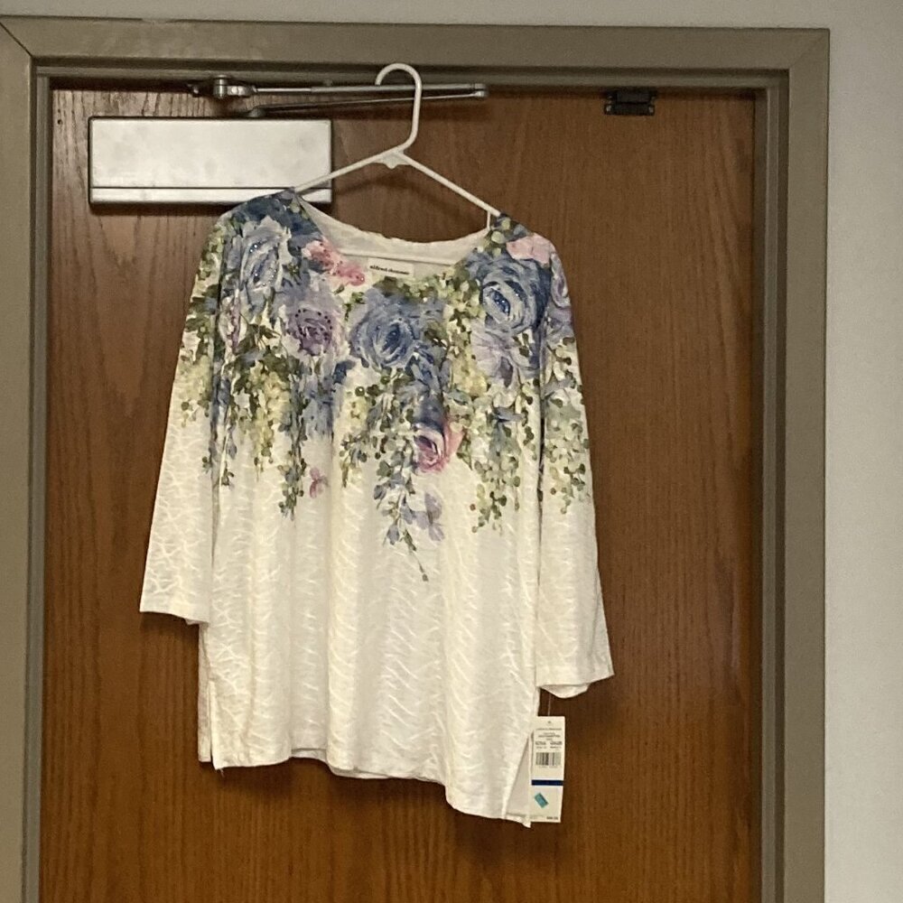 NEW Alfred Dunner white floral top sz Xl